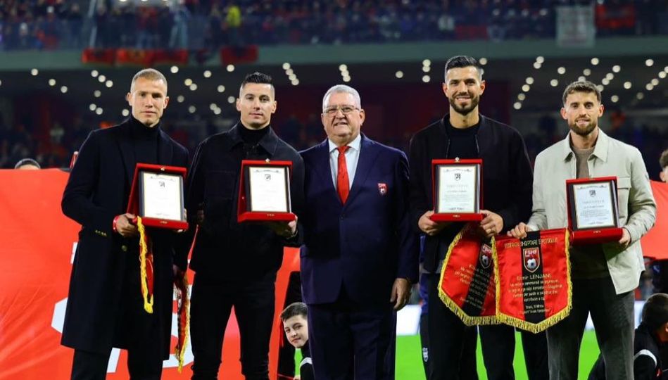 Ceremonia në nder të katër ish-lojtarëve kuqezi, Armand Duka me shkrim të veçantë: Faleminderit Bekim, Odise, Ermir dhe Klaus