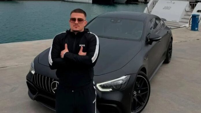 “Na jep paratë dhe gjithcka”, dalin pamjet e rrëmbimit të djalit të biznesmenit në Greqi