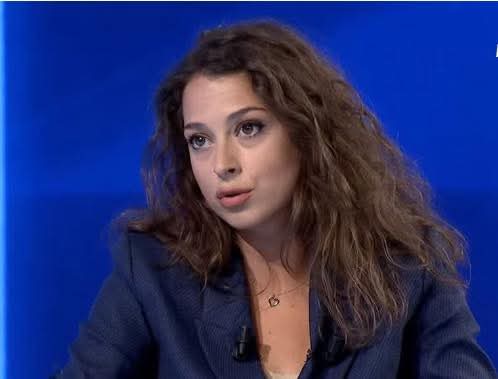 ‘E heton VV-në, të pret hakmarrja’: Kica-Xhelili reagon pas degradimit të dy policëve hetues që po hetonin korrupsionin qeveritar