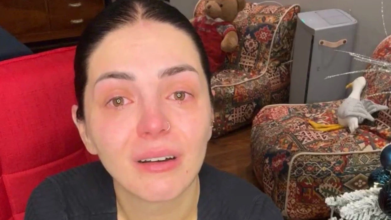 Prekëse: Fifi në gjendje të rëndë emocionale, fytyra nuk ia mban lotët, po kalon kohën më të rëndë të jetës së saj