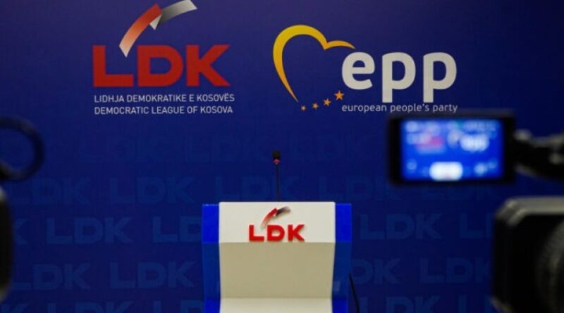 “Bashkëpunuan me armiqtë e Rugovës” – Geci ‘godet’ udhëheqësit e LDK-së – përmend Veliun, Hazirin, Mustafën…