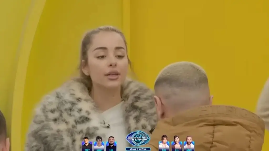 “Po të vjen era cigare, shko pastrohu”, Labi i thotë Elijonës