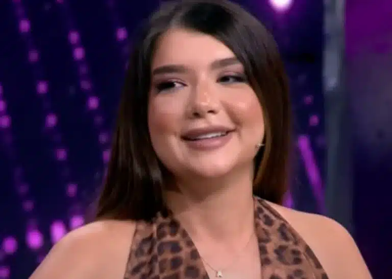 Ndizet rrjeti, del VIDEO: Alba Pollozhani kapet me telefon brenda BBVK?