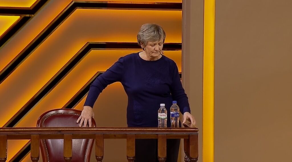 “Njerku më martoi me djalin e tij, ai i preu kokën nënës sime!” Historia e tronditëse e Teutës (Video)