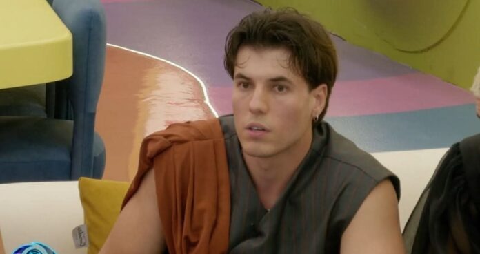 Produksioni ndalon Klodin të flasë, dëgjohen të bërtitura kur ai e përmend gjakun