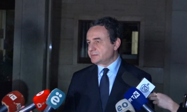 Kurti e pranon ofertën e PDK-së, ia jep edhe 8 nënshkrime, por me këtë kusht