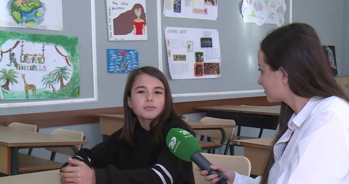 13-vjeçarja “e lindur” për parlament! Flet nxënësja që u bë virale