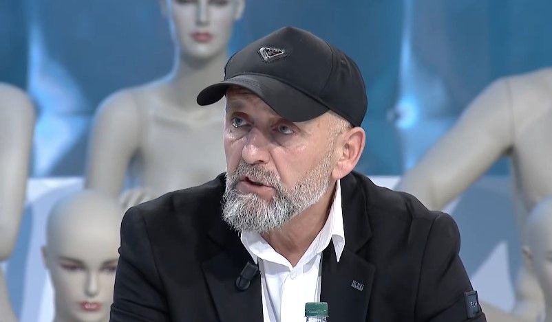 Shokon Alfred Cako: 7 kate nën xhamin Alaksa, gjindet dy…!!! (video)