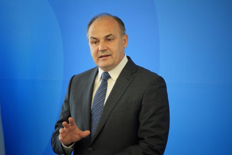 Ekskluzive/ Enver Hoxhaj kandidat i PDK-së për President, shihet konsensual