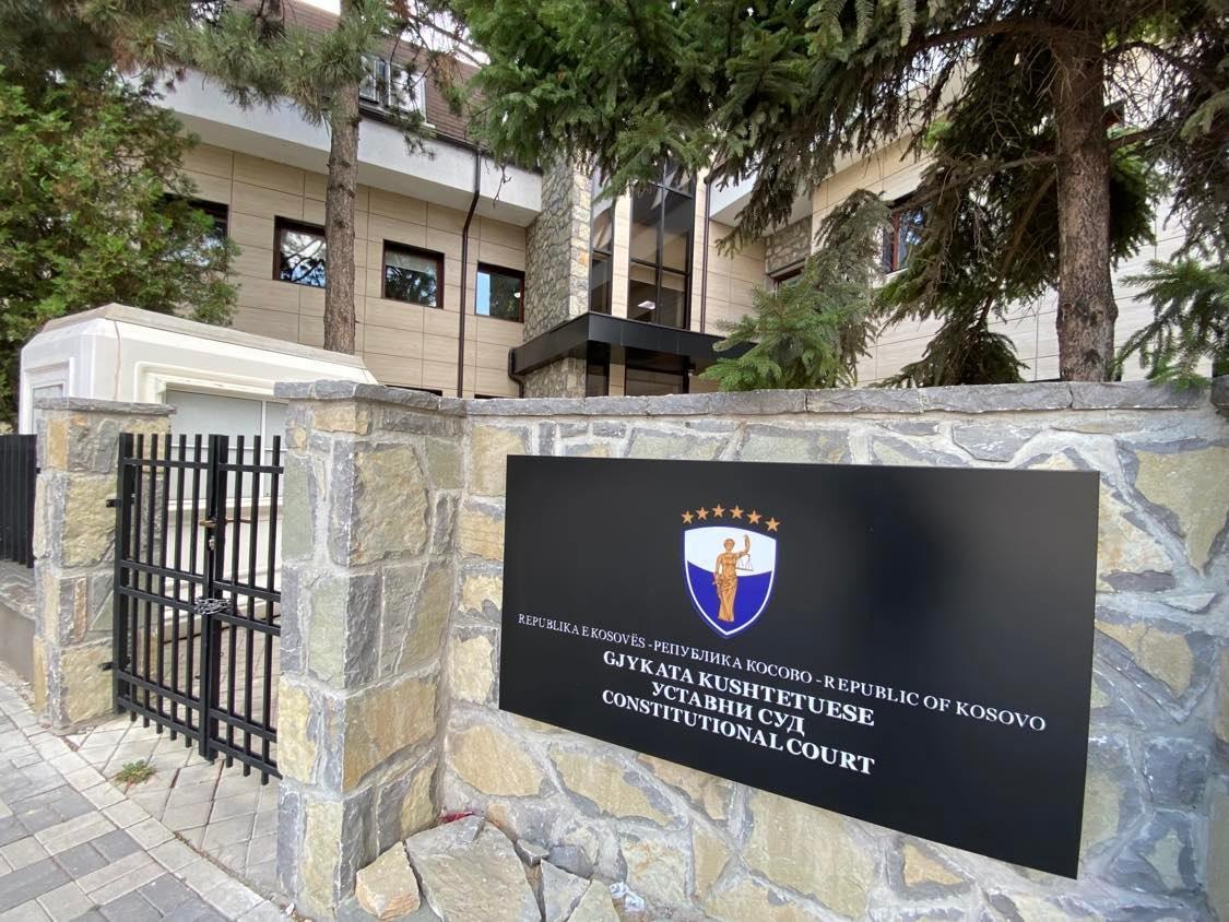 Pak ditë para vendimit final/ Nëse ndodhë kjo në Gjykatën Kushtetuese, paralizohet puna e saj