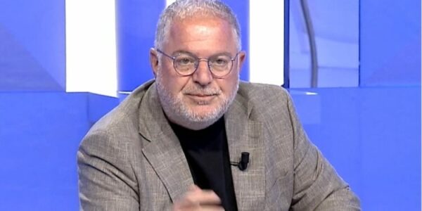 Haxhiu: Takimi i Vjosës me Kurtin përfundoi dhunshëm verbalisht