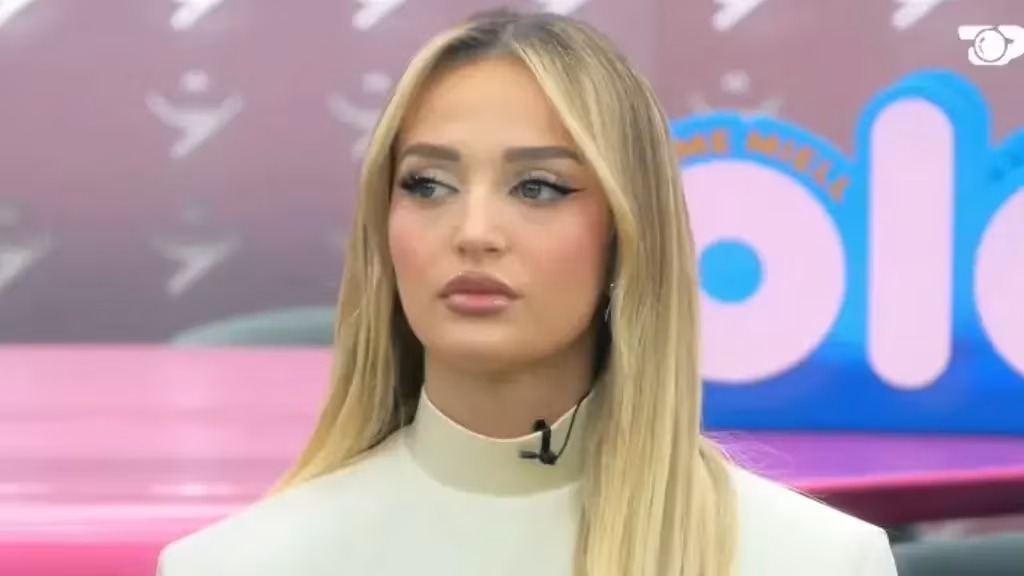 “Produksjoni e detyroj” Familja e Seline hedhin akuza të rënda për produksjonin (VIDEO)