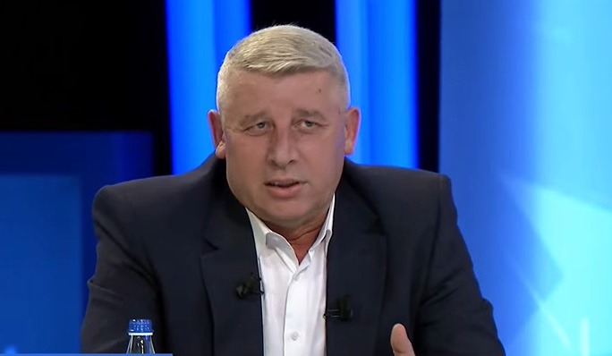 Sylejman Selimi flet për herë të parë pse asnjë shok nuk ishte në Prekaz me Komandantin Legjendar më 5 mars, natën e sulmit? (VIDEO)