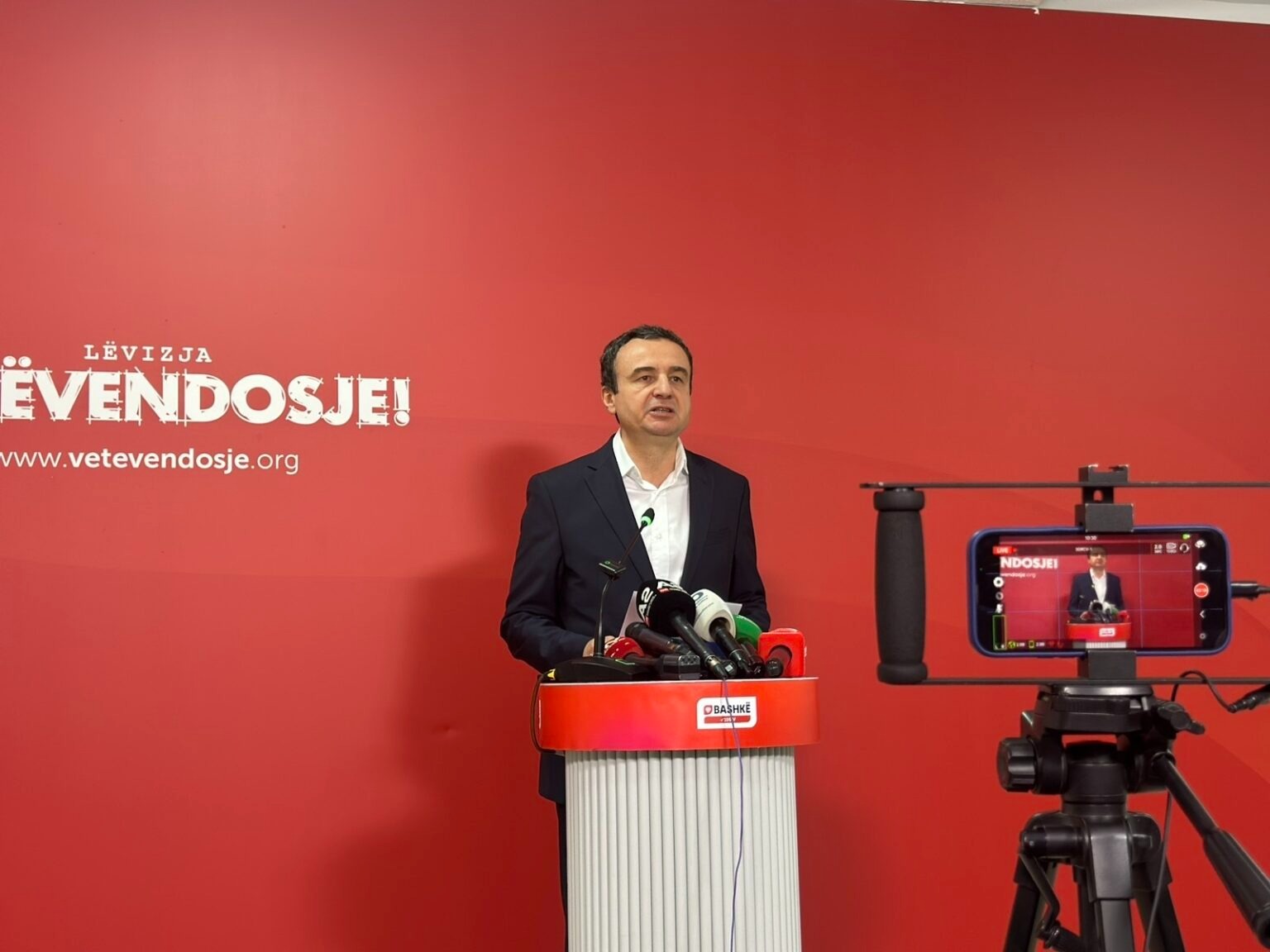 Vetëvendosje me dy emra të rinj për President