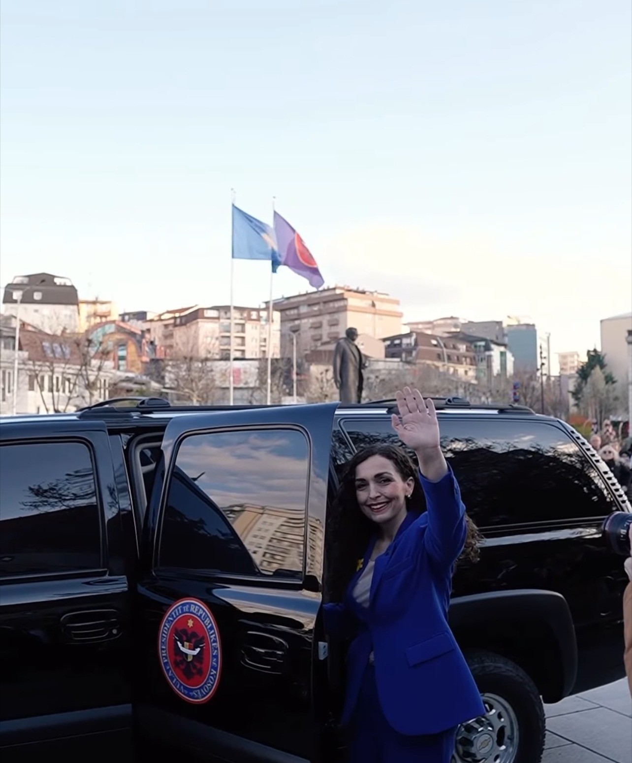 Mandatin e mbaroi, por kaq para do merr Vjosa Osmani nga sot