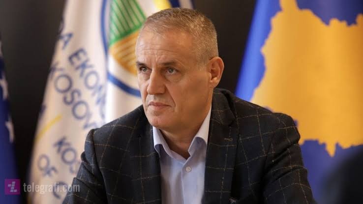 Shefi i naftëtarëve jep njoftimin e fundit për naftën