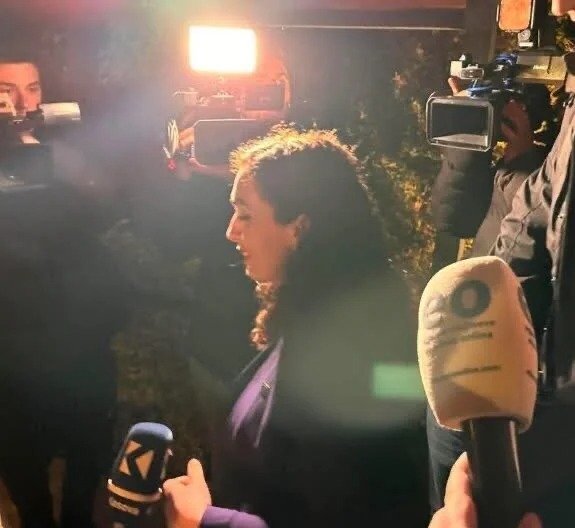Vjosa Osmani thyen heshtjen pas takimit me Abdixhikun