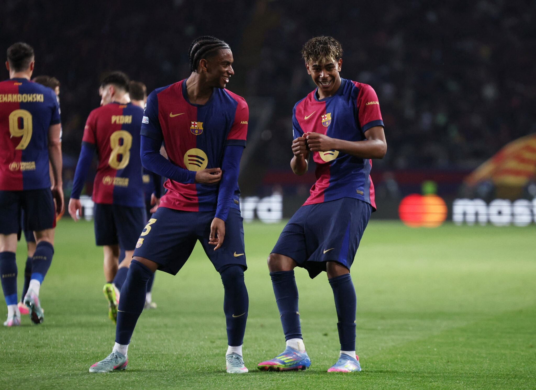 Zyrtarisht UEFA vendos për Barcelonën