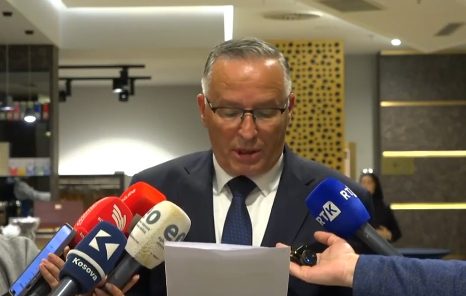 Përfundon mbledhja e PDK-së, Bedri Hamza tregon vendimin