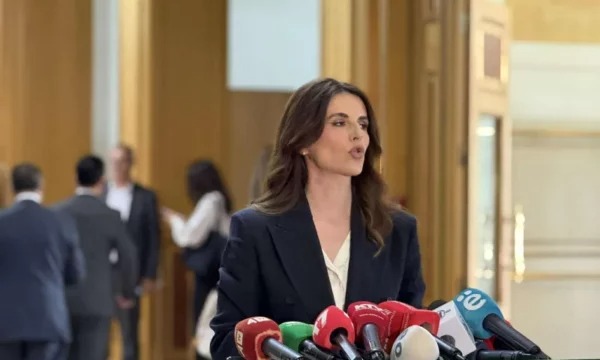 Reagon PDK-ja pas deklarimit të Kurtit: Qeveris, ose…!