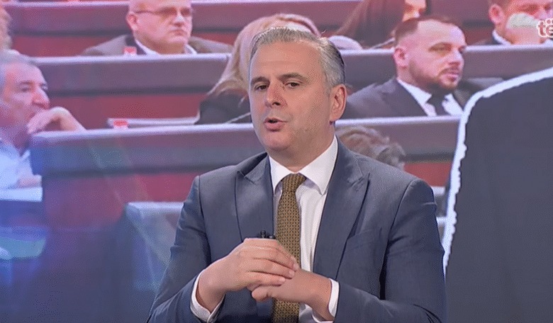 Abdixhiku përmendi Vjosa Osmanin, Bajqinovci: Ende jemi në pritje të tre emrave mbipartiak