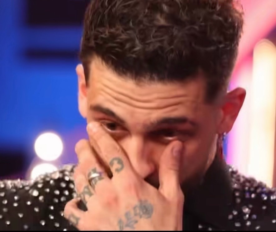 Gimbo shihet duke qarë – çfarë ndodhi pas fitores së Selinës? (VIDEO) – ekskluzivet