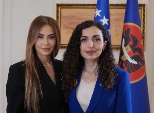 “E ardhmja nis sot”: Çka po paralajmëron këshilltarja e Vjosa Osmanit?