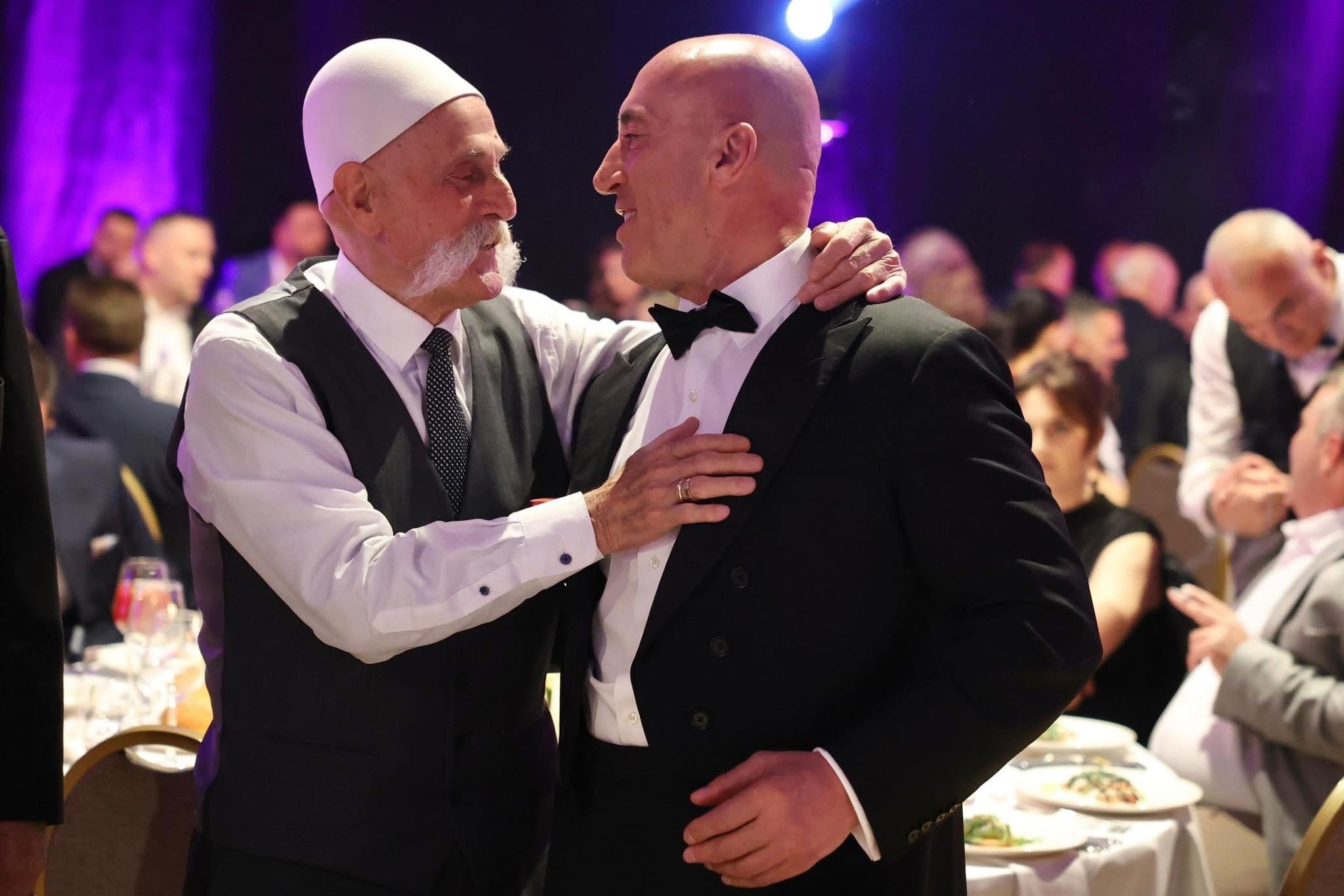 E turpshme! Fyhet edhe Baca Rifat Jashari