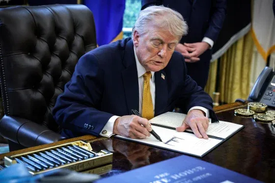 Shtëpia e Bardhë: Presidenti Trump nënshkruajti urdhërin