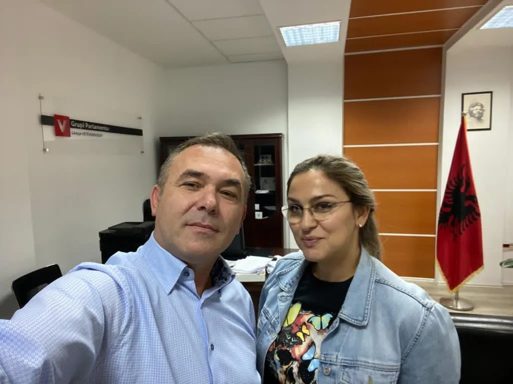 Gruaja e Rexhep Selimit befason të gjithë me votat e fituara