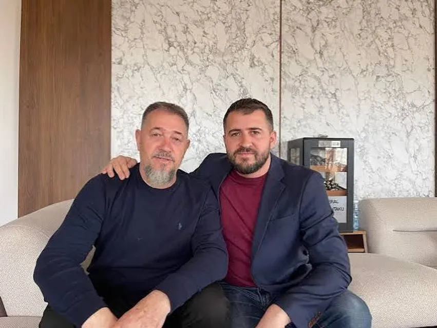 Familja e veprimtarit Haki Imeri me akuza të ashpra ndaj Mërgim dhe Sami Lushtakut