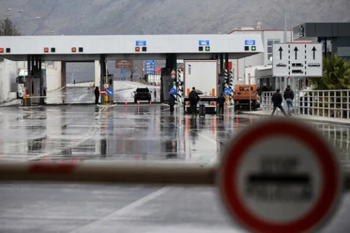 Serbia mbyll kufijtë për Malin e Zi para Samitit të BE-së? Hakmarrja e egër e Vuçiqit