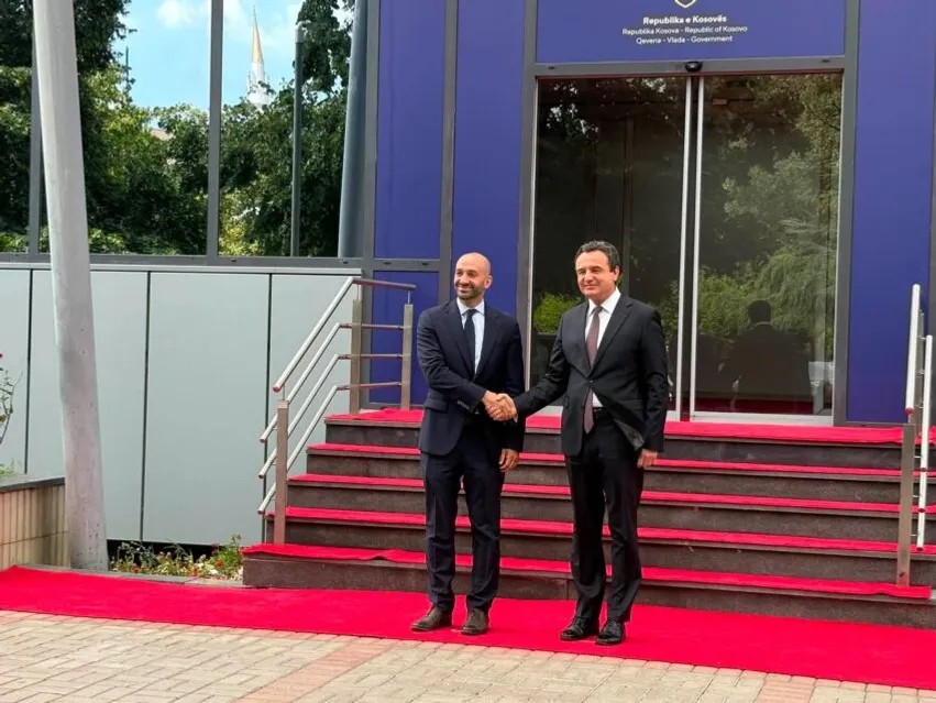 ​Ambasada franceze jep detaje për marrëveshjet e nënshkruara Kosovë-Francë