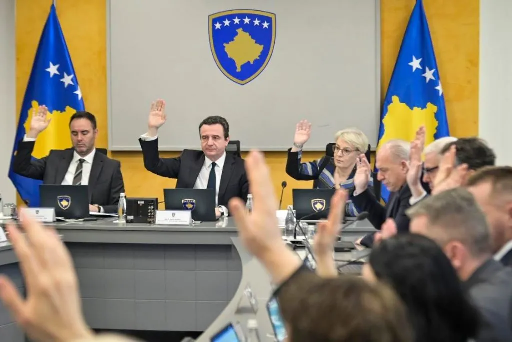 Albin Kurti ‘dridh’ vendin me vendimet qe sapo mori!