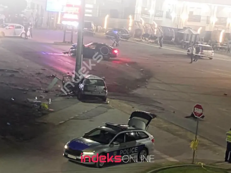 Veturat ndeshen ballë për ballë, momenti i aksidentit tragjik në Podujevë