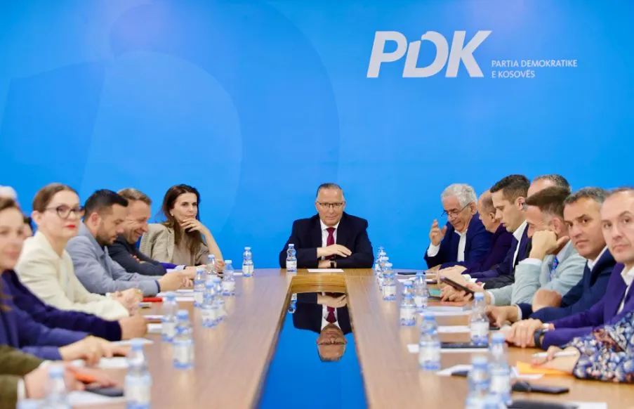 Deputeti i PDK-se e gjen zgjidhjen per bllokaden ne Kosove