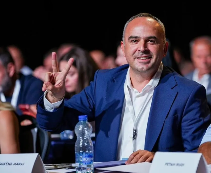 Manaj thyen heshtjen pas raportimeve: Ja nëse ka kërkuar largime nga LDK-ja