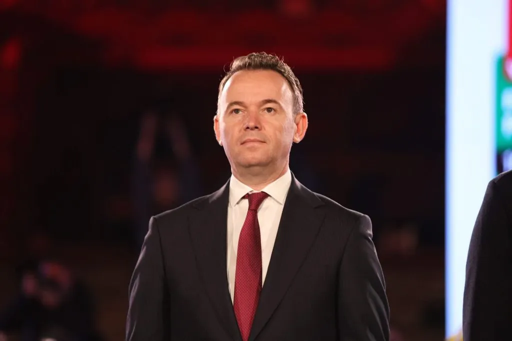 Faton Peci “jep dorëheqje” – Ja zëvendësuesi i tij